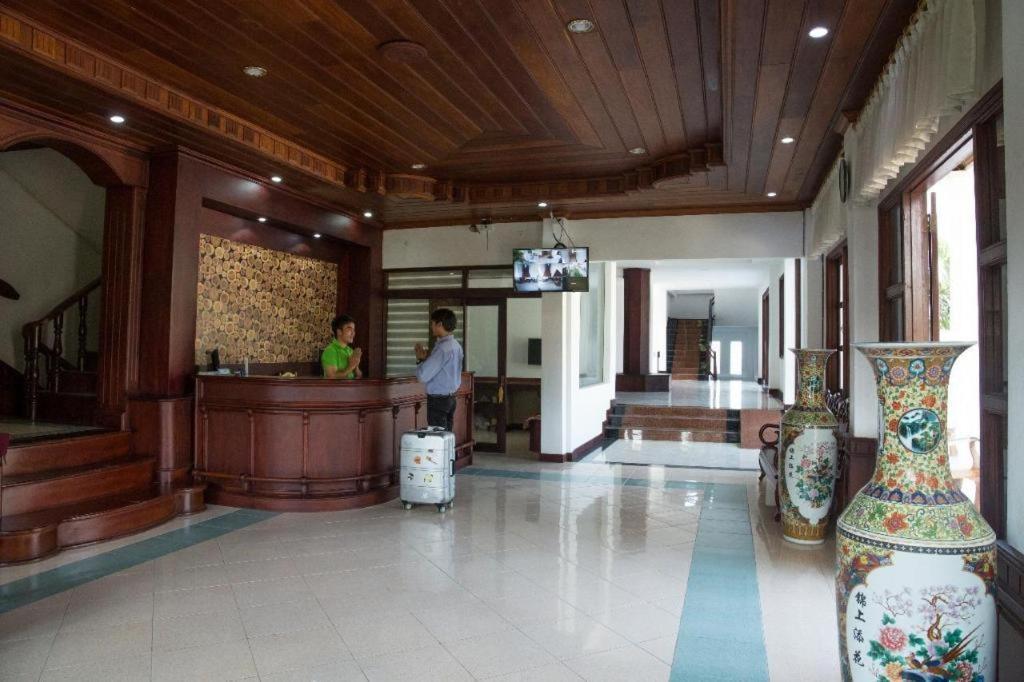 לואנג פרבאנג Saysamphanh Hotel מראה חיצוני תמונה
