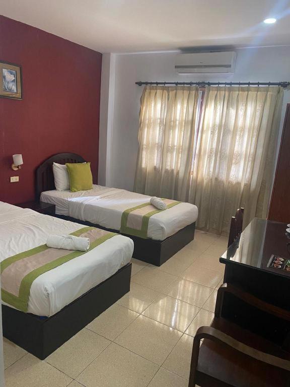 לואנג פרבאנג Saysamphanh Hotel מראה חיצוני תמונה
