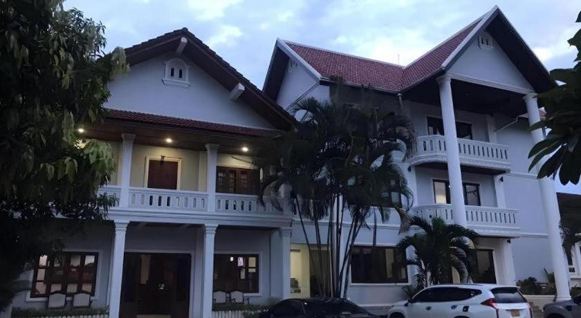 לואנג פרבאנג Saysamphanh Hotel מראה חיצוני תמונה