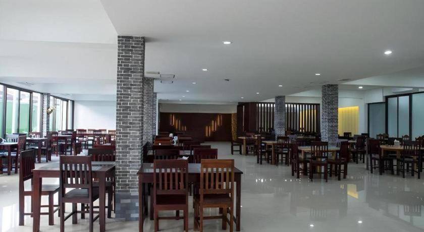 לואנג פרבאנג Saysamphanh Hotel מראה חיצוני תמונה