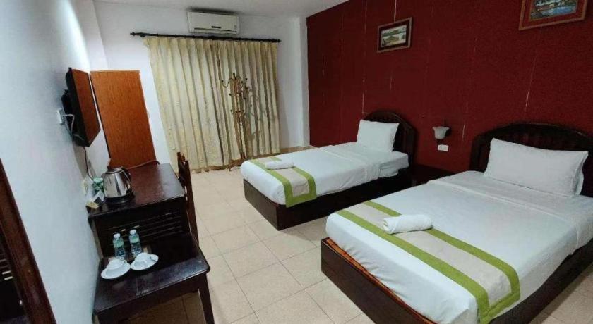 לואנג פרבאנג Saysamphanh Hotel מראה חיצוני תמונה