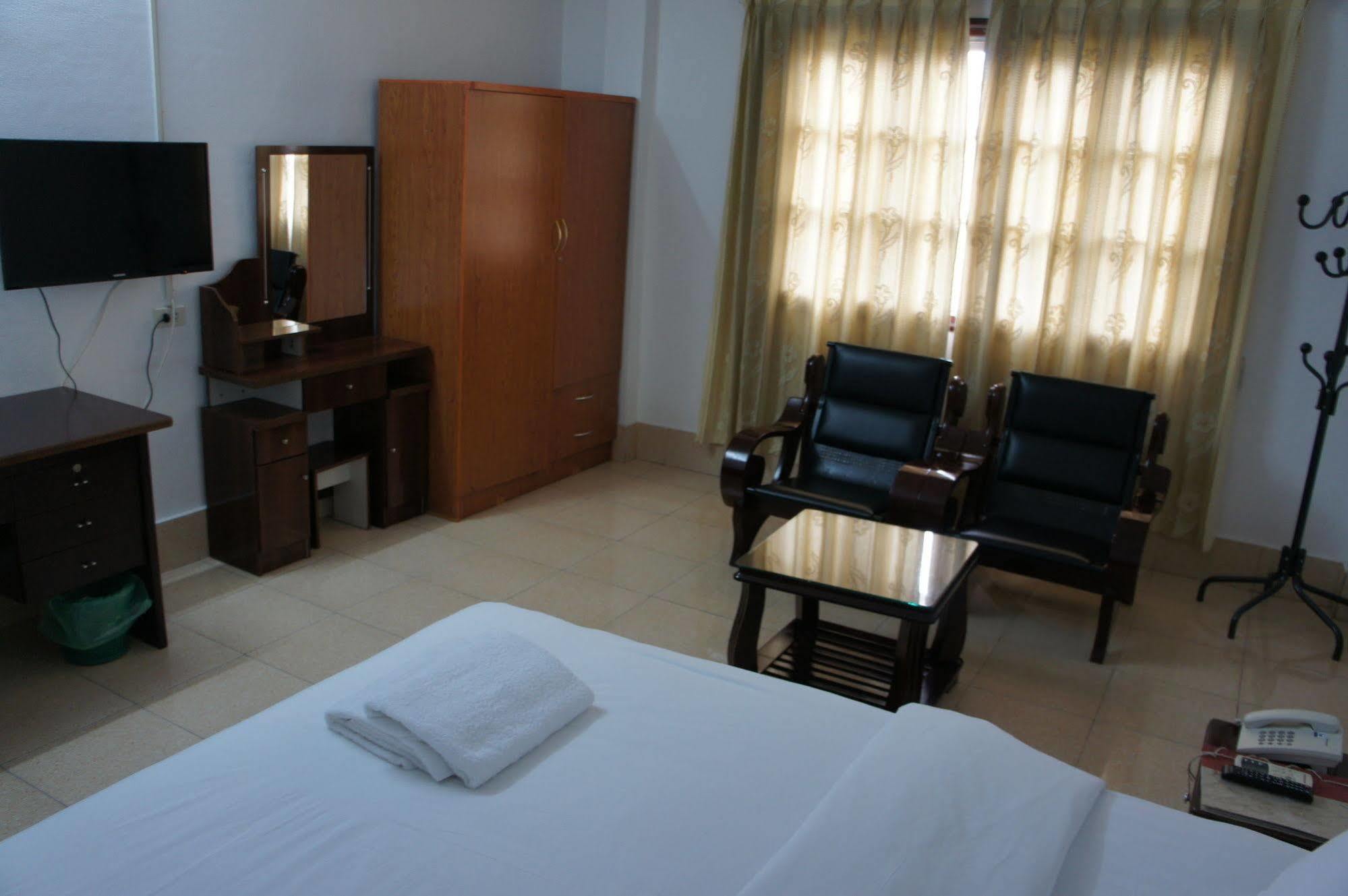 לואנג פרבאנג Saysamphanh Hotel מראה חיצוני תמונה